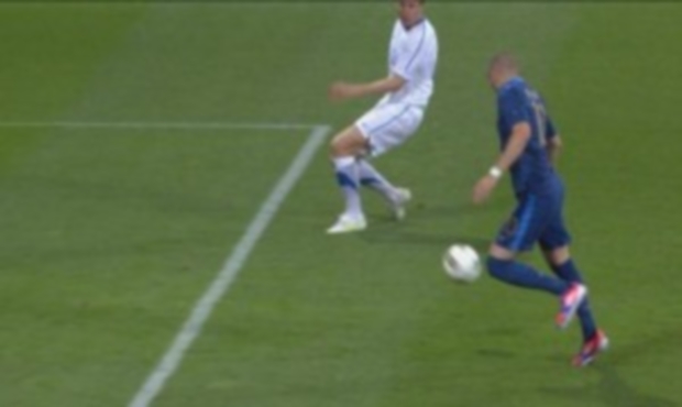 euro-2012-2e-but-de-karim-benzema-10709298ngtlj_1857