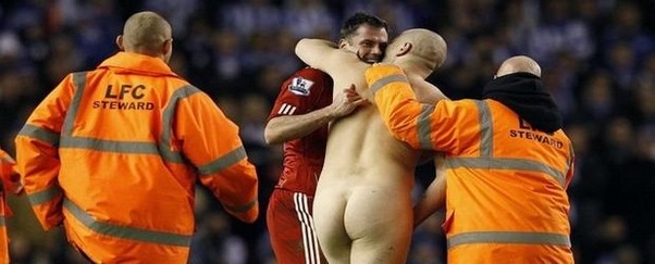 carragher streaker 3