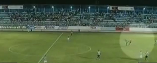 Johnydossantos-kick-independiente