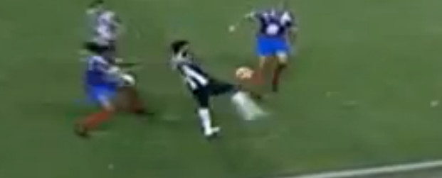 Ronnie s'amuse avec Vasco