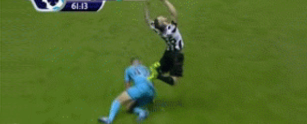 debuchy-simu-tottenham