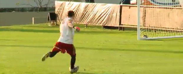 Casillas-penalty-Reina